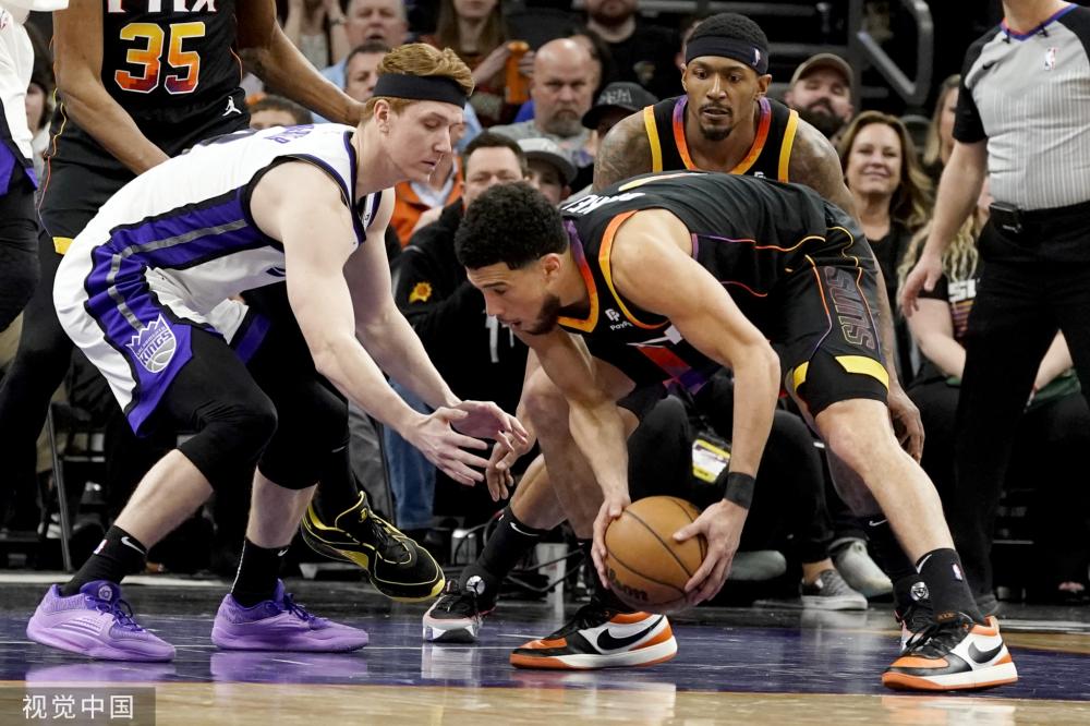 罗梅罗：拉什福德最迟今晚到达巴塞罗那，明天将接受体检.