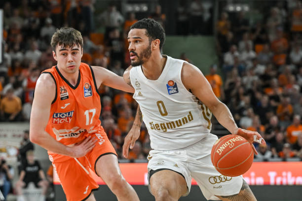 湖人次轮排名：东契奇依旧票王 詹姆斯上升至第八 里夫斯掉至十一