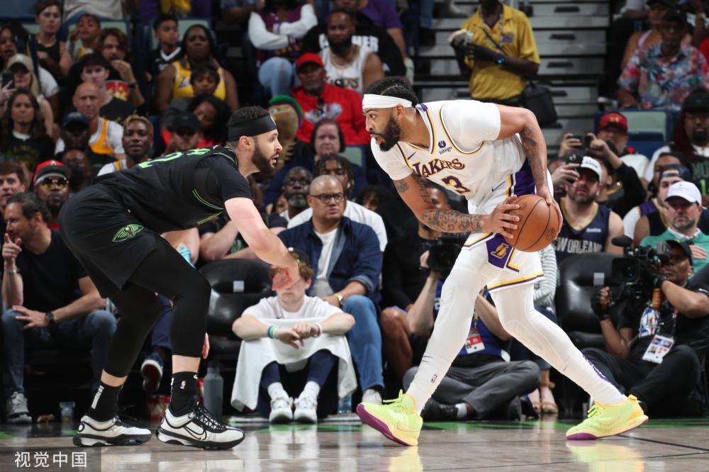 詹姆斯缺阵对阵马刺 再缺席一场将无缘奖项评选