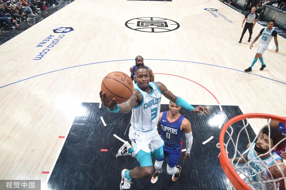 孔帕尼：当穆勒进入一个房间时，房间内的氛围都会立刻不同.